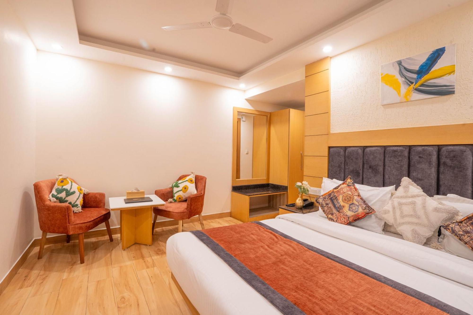 Super Hotel By Perfectstayz Mall Road Mussoorie Exteriör bild