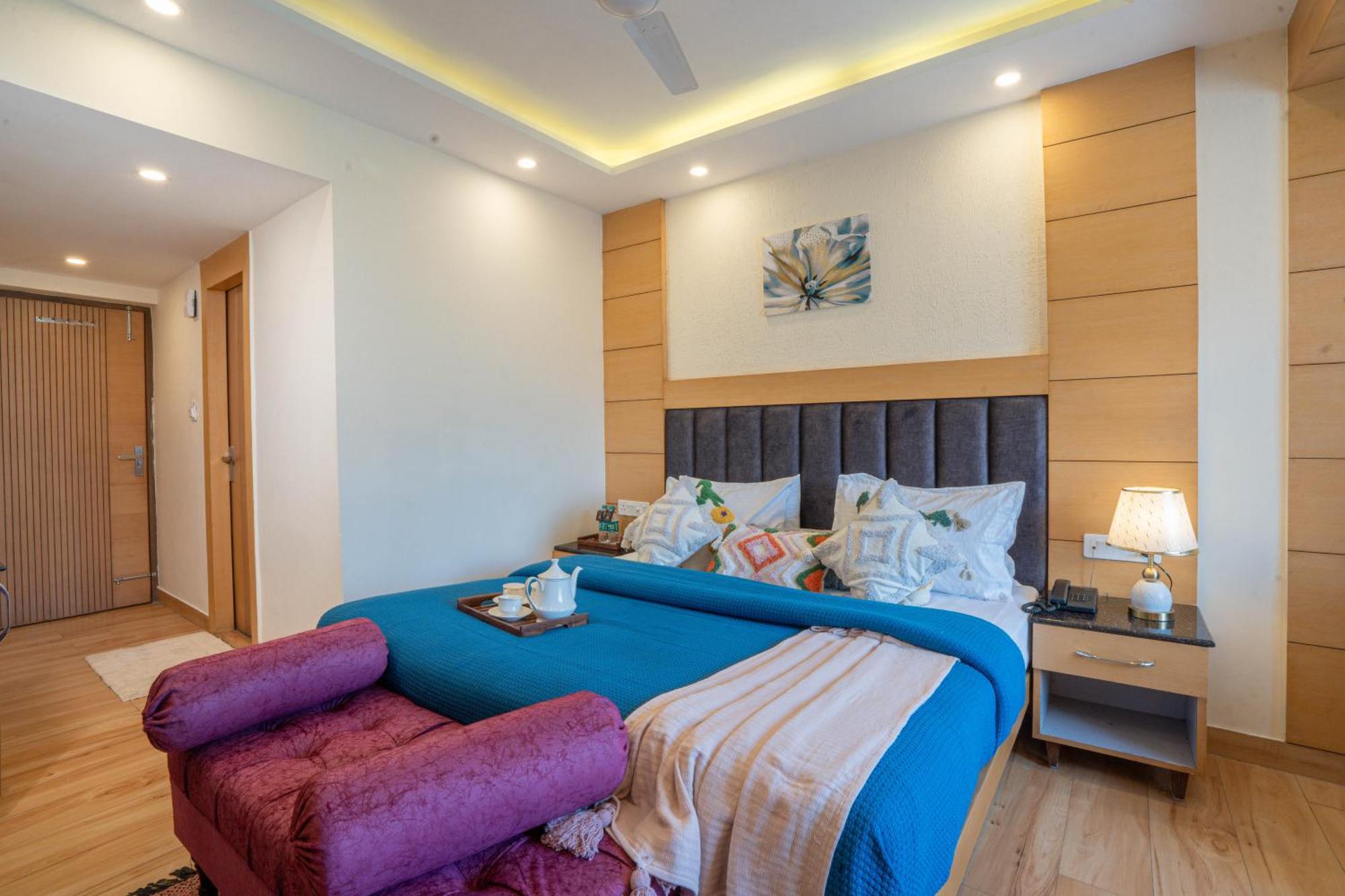 Super Hotel By Perfectstayz Mall Road Mussoorie Exteriör bild